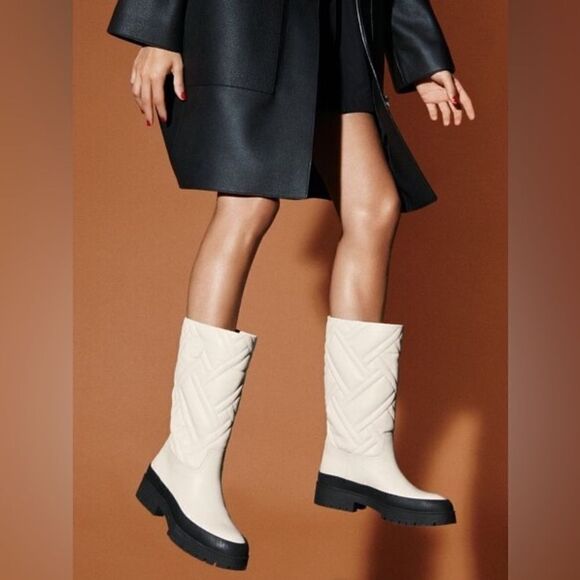 Hermes White calf leather Fuji Weather mid height Boot NIB 38.5 - Picture 4 of 14